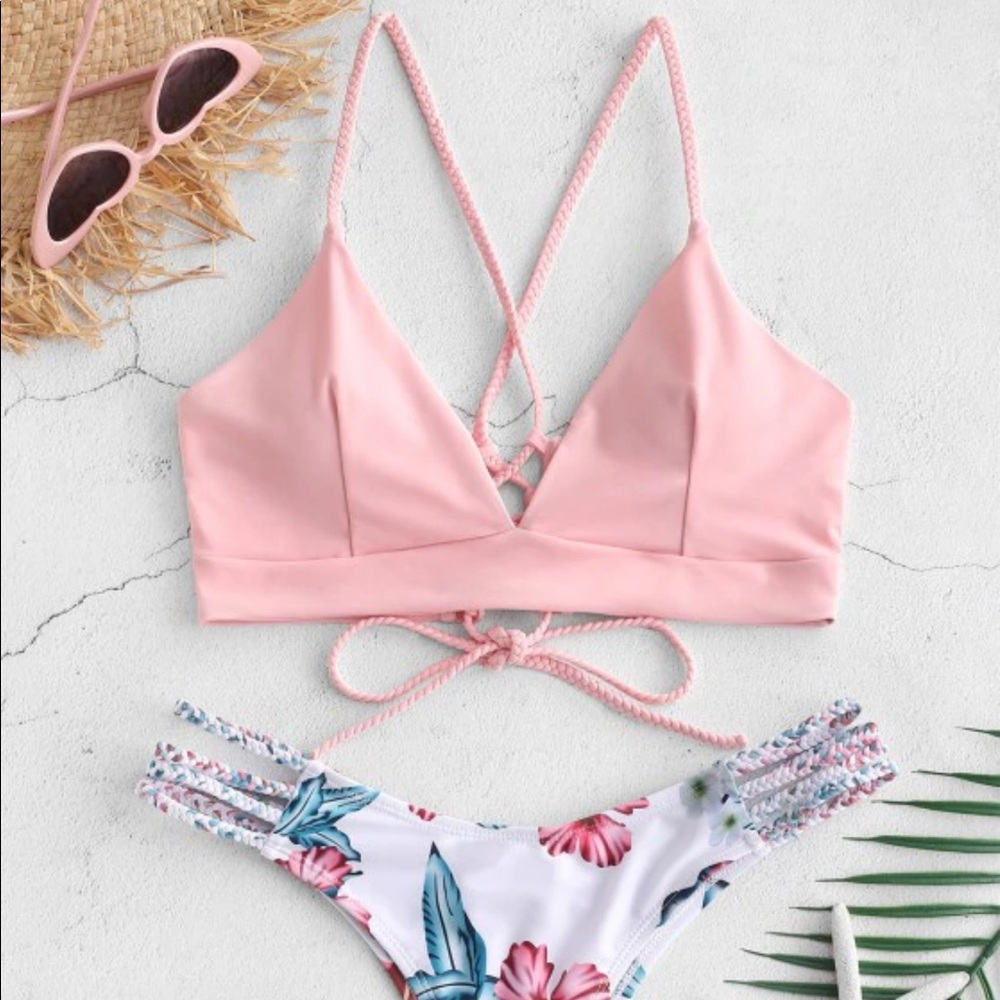 Brand New ZAFUL Lace-up Braided Flower Bikini Set
